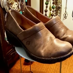 Born hand crafted slip on ankle boots women size 8